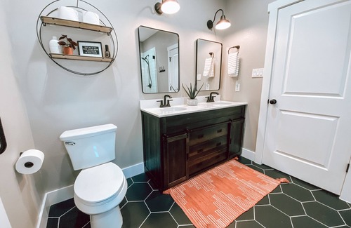 Calera Other | Cozy Farmhouse at Caney Creek- 10 Minutes from Choctaw Casino