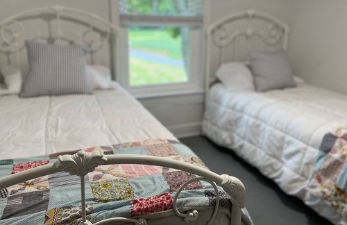 Uniontown Other | Cozy Farmhouse close to Gettysburg, Pa.