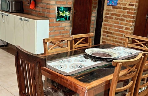 Portao House | Cozy farmhouse in Atibaia, gated community with concierge, pet friendly