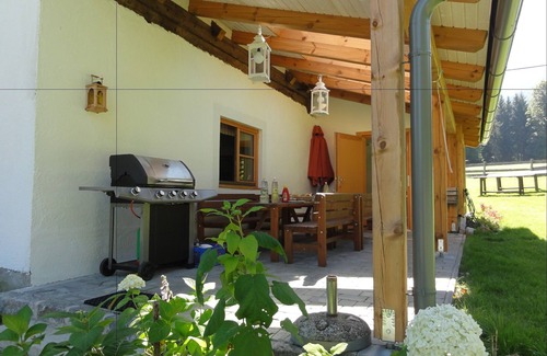 Vorderstoder House | Cozy farmhouse in splendid isolation surrounded by fields and woods