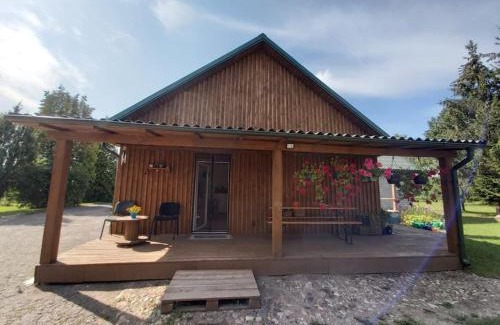 Kedainiai District Municipality Ski Chalet | Cozy farmhouse next to a pond for a peaceful retreat