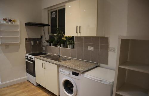 Addison Apartment | Cozy Flat in Hammersmith