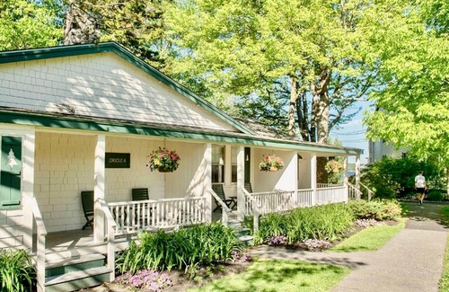 Boothbay Harbor Condo | Cozy Forest Cottage | Stone FP | No Hidden Fees