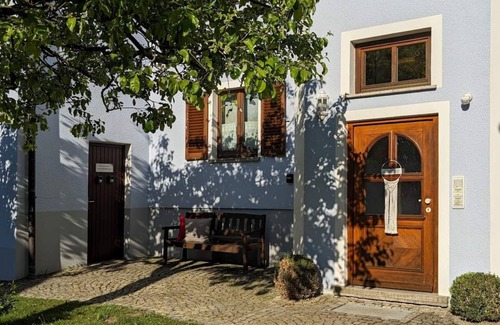 Ornbau Apartment | Cozy garden shed to linger in with garage