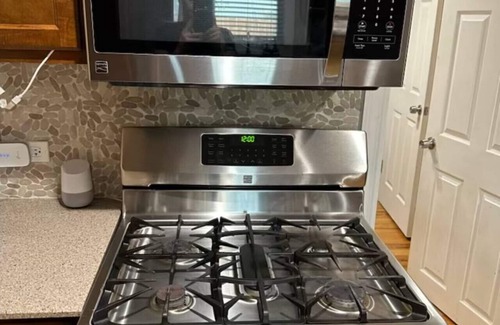 North Chicago House | Cozy Gated Home Walk to Navy Base and Parks