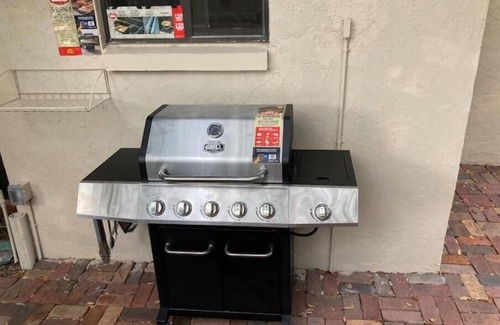 Altamonte Springs Villa | Cozy Gated Nature Walk to MallParkPublix 2Story