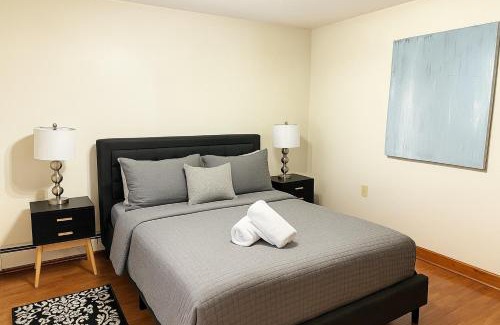 Winter Hill Apartment | Cozy Get Away Somerville