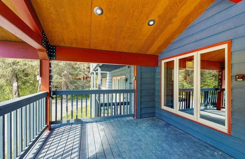 Alyeska Condo | Cozy Girdwood Condo – Your Gateway to Alaska’s Natural Beauty