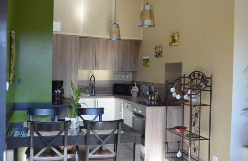 Vouvray Cottage | COZY GITE located between shops and leisure activities