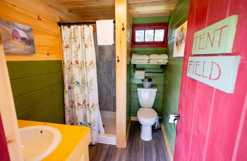 Turner Bed & Breakfast | Cozy Glamping at Farm Bed and Breakfast in Maine
