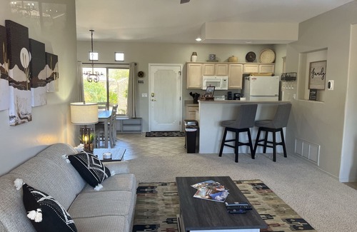 Rancho Vistoso Condo | Cozy ground level resort style condo, w/heated pool/hot tub, gym and discounts!