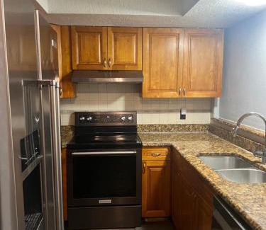 Fairvilla House | Cozy Haven with Premier Privacy 4 bedroom