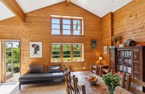 Kirke Hyllinge House | Cozy Holiday Home Near The Fjord And Bathing Pier