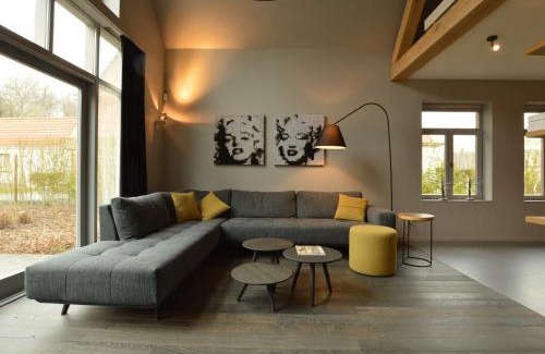 Aalter House | Cozy Holiday Home in Aalter near Lake