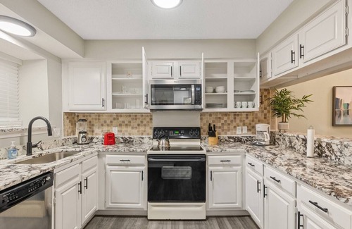 South Arlington House | Cozy home 10 min from AT&T stadium