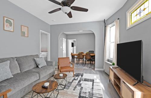 Wallington Apartment | Cozy Home, 19 min to NYC, 3 Car Driveway