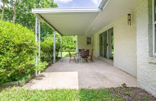 Newark House | Cozy Home 4BR Newark Stay with Yard