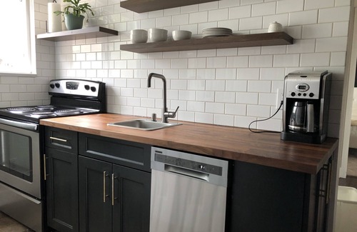 Walnut Grove Apartment | Cozy home away from home
