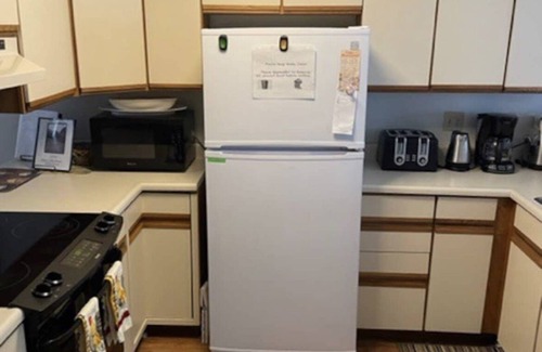 Campton Condo | Cozy Home Away From Home- Condo In Waterville Valley Estates