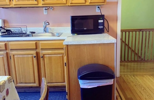 Williamsbridge House | Cozy Home Away From Your Home