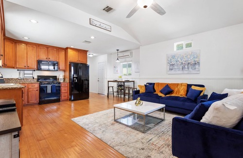 North Long Beach House | Cozy Home close to the Beach