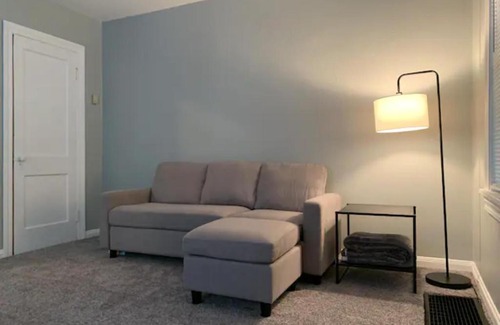 Dayton House | Cozy Home Close to University & Oregon District