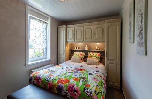 Le Bizet House | Cozy Home for 4 guests