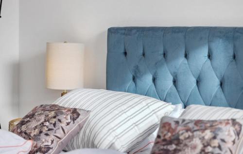 Oster Somarken House | Cozy Home In Aakirkeby With Wifi