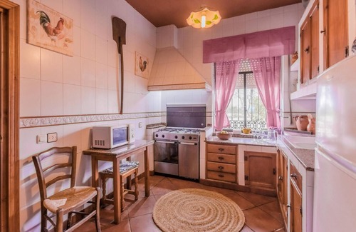 Aldeaquemada House | Cozy home in Aldeaquemada with WiFi