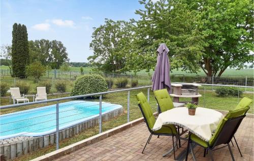 Behrenhoff House | Cozy Home In Behrenhoffneu Dargel