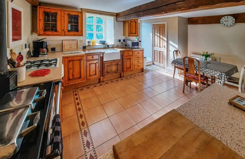 Bonnemain House | Cozy home in Bonnemain with WiFi