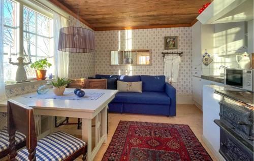 Borlange House | Cozy Home In Borlänge With Lake View