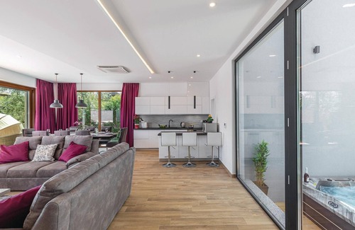 Cervar House | Cozy home in Cervar with sauna