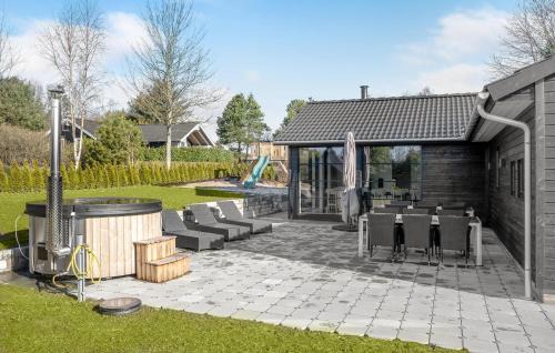 Egsmark Strand House | Cozy Home In Ebeltoft With Sauna