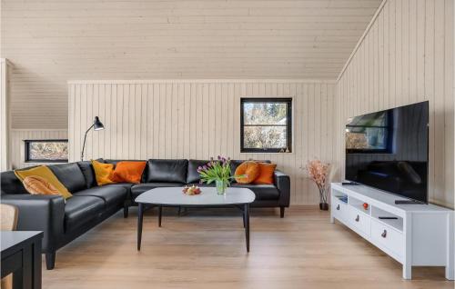 Egsmark Strand House | Cozy Home In Ebeltoft With Sauna