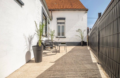 Eperlecques House | Cozy home in EPERLECQUES with WiFi
