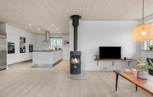 Faxe Ladeplads House | Cozy Home In Faxe Ladeplads With Wifi