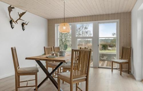 Faxe Ladeplads House | Cozy Home In Faxe Ladeplads With Wifi