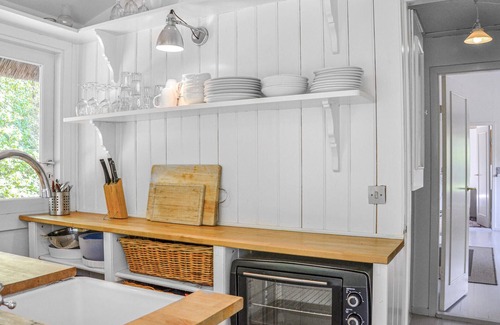 Udsholt Sand House | Cozy home in Græsted with WiFi