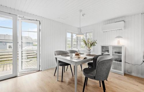 Diernæs Strandby House | Cozy Home In Haderslev With Wifi