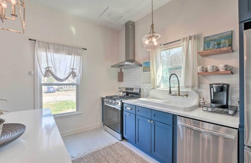 Dunean House | Cozy Home in Historic Area ~ 2 Mi to Main St!