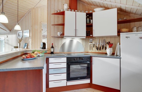 Hojby House | Cozy home in Højby with kitchen