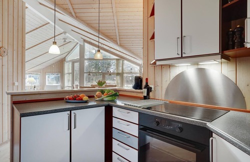Hojby House | Cozy home in Højby with kitchen