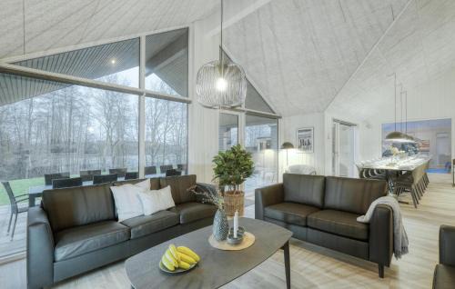 Jesendorf House | Cozy Home In Jesendorf With Sauna