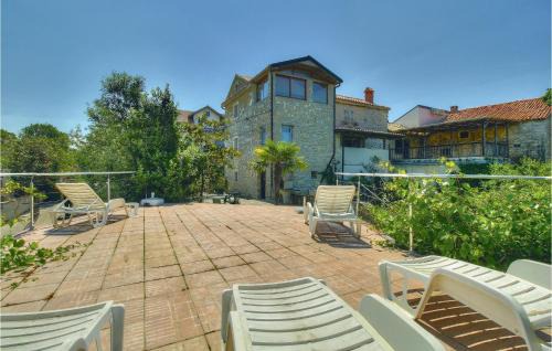 Kastel House | Cozy Home In Kastel With Wifi