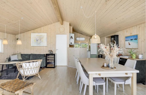 Knebel House | Cozy home in Knebel with house sea view