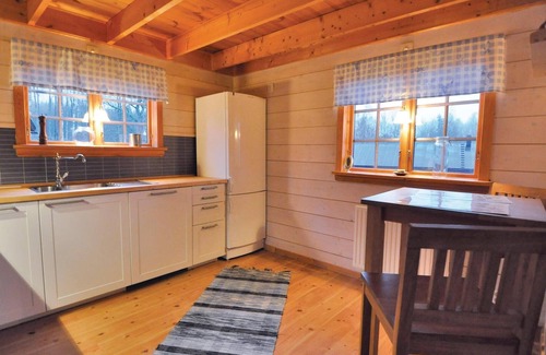 Rullan House | Cozy home in Långserud with jacuzzi