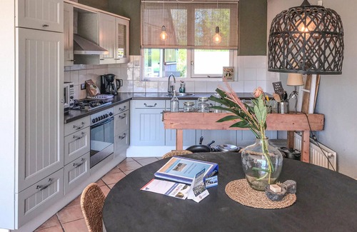 Lemmer House | Cozy home in Lemmer with WiFi