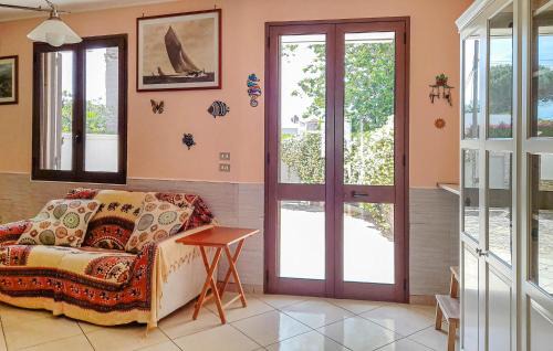 Lendinuso House | Cozy Home In Lendinuso With Wifi