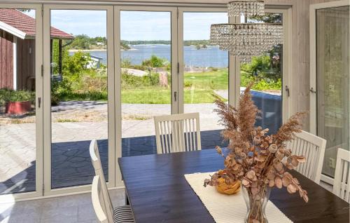 Otterstad House | Cozy Home In Lidköping With Wifi